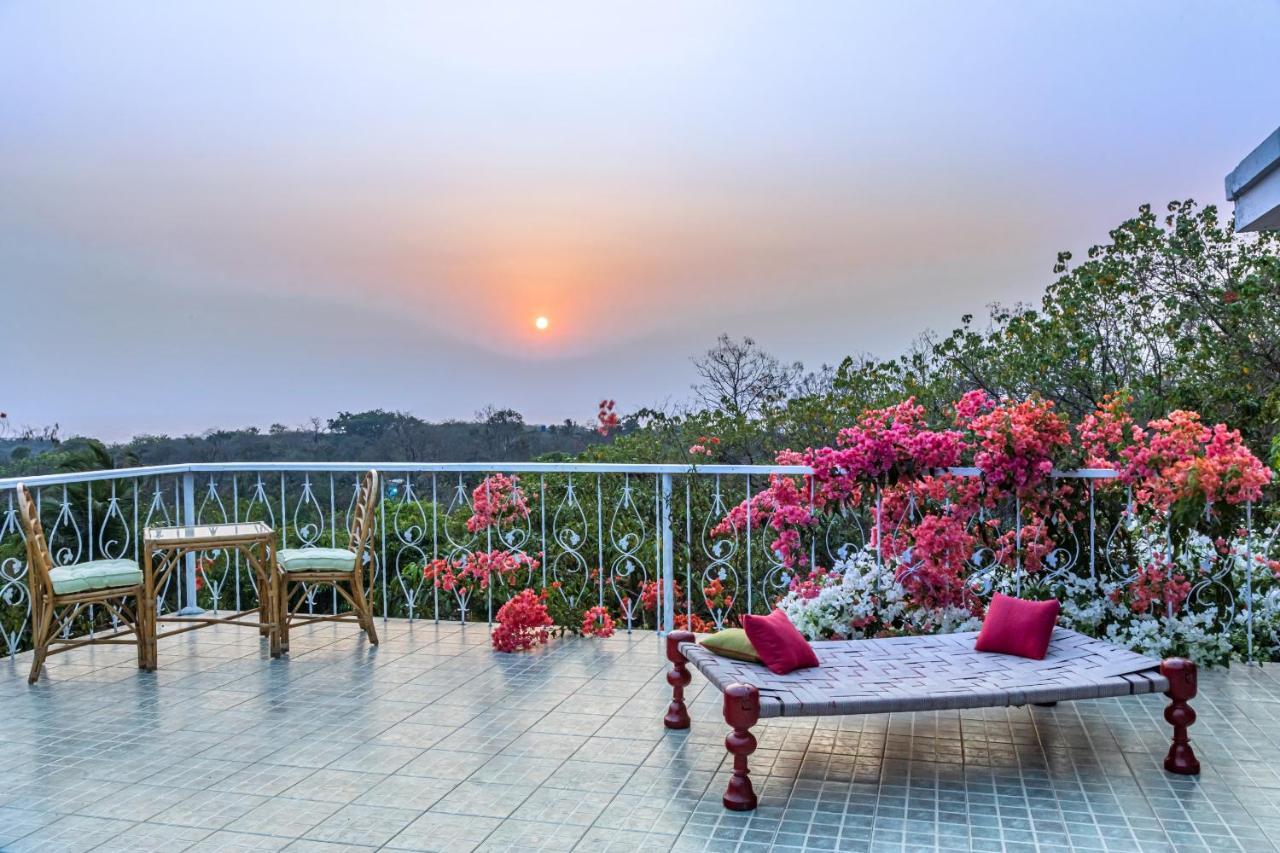 Saffronstays Sunglade, Kashid - Ocean-View Villa Near Kashid Beach Nāndgaon Esterno foto